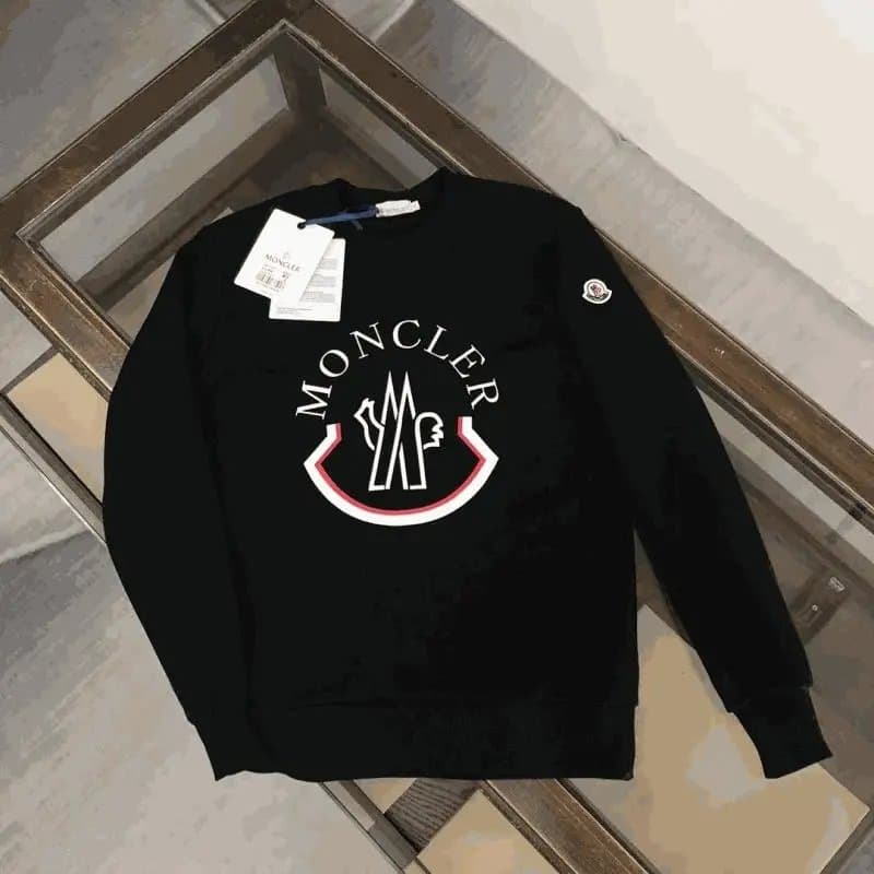 Moncler Black Logo Sweatshirt with Iconic Crest Design